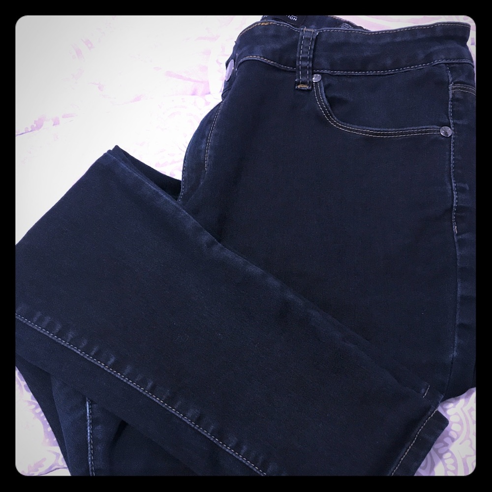 Dark wash skinny jeans